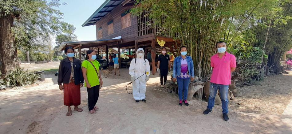 29 มี.ค.65 งานป้องกันฯ อบต.หนองขุ่นใหญ่ ดำเนินการพ่นฆ่าเชื้อโควิด-19 บ้านผู้ป่วย . ม.3,4,5,8,10,11,12 